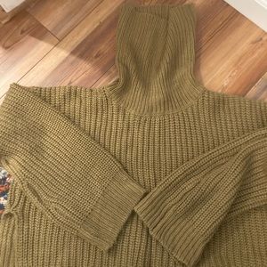 Miss green slouchy sweater-